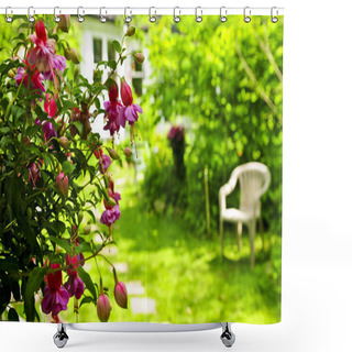 Personality  Home And Garden Shower Curtains