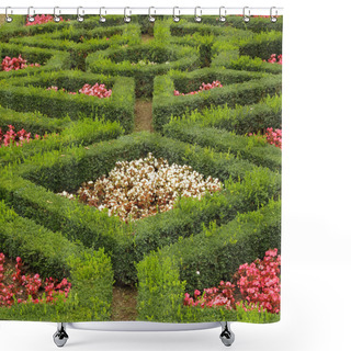 Personality  Geometric Flowerbed Shower Curtains