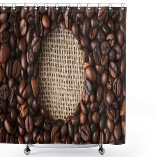 Personality  Round Frame Of Coffee Beans On Burlap Shower Curtains