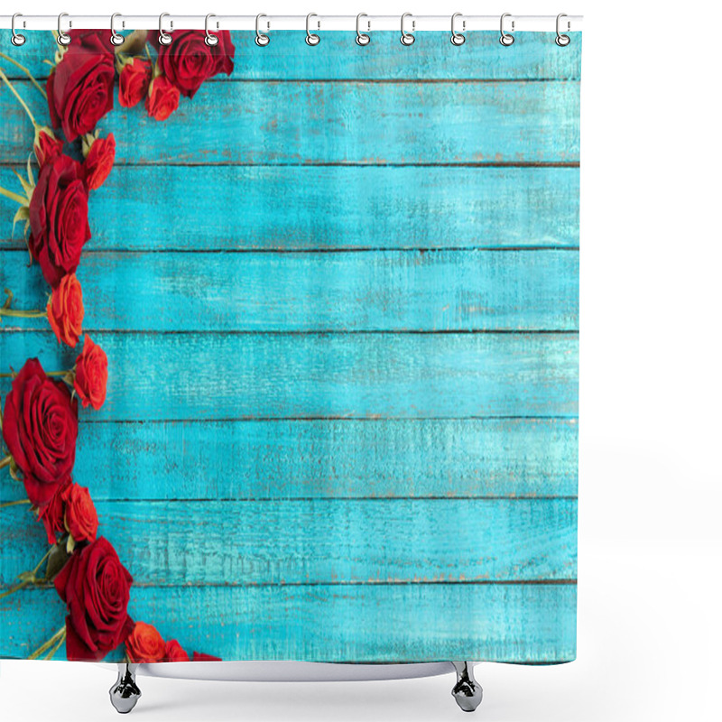Personality  red roses on table shower curtains