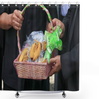 Personality  Hand Of  Giving Banana Basket Gift For Health In Day Christmas And New Year Shower Curtains