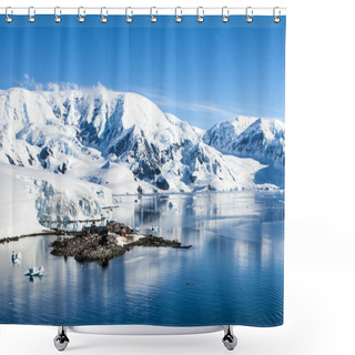 Personality  Antarctica Research Chileen Base Station-2 Shower Curtains