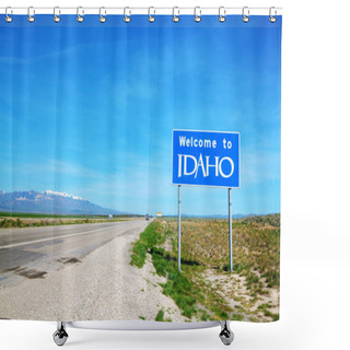 Personality  Welcome To Idaho Sign Shower Curtains