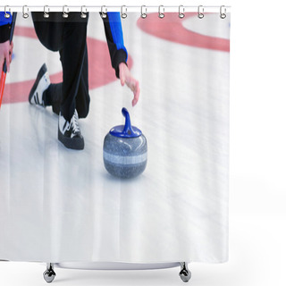 Personality  Curling Shower Curtains