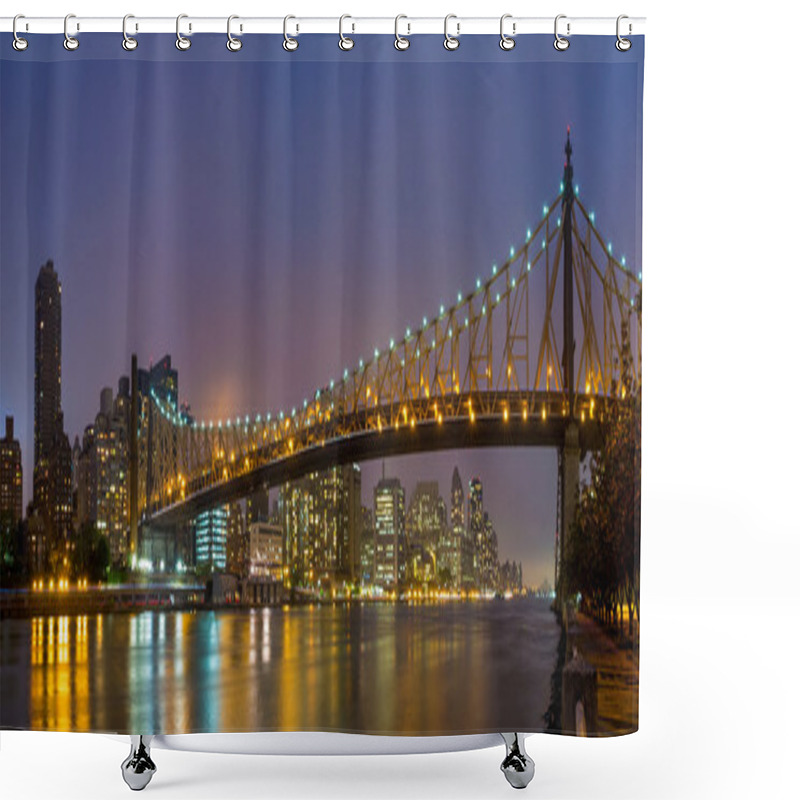 Personality  Queen Bridge, New York Skyline Shower Curtains