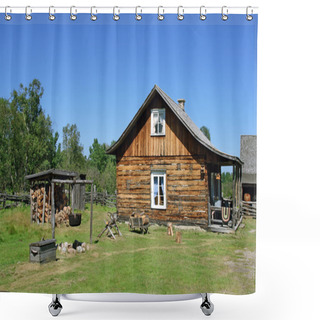 Personality  Traditional Canadian Rural House Shower Curtains
