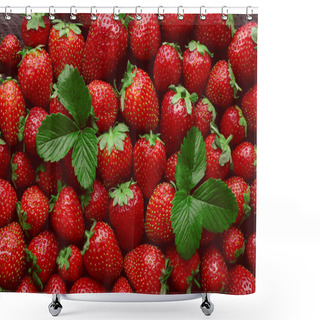 Personality  Fresh Strawberries Background Shower Curtains