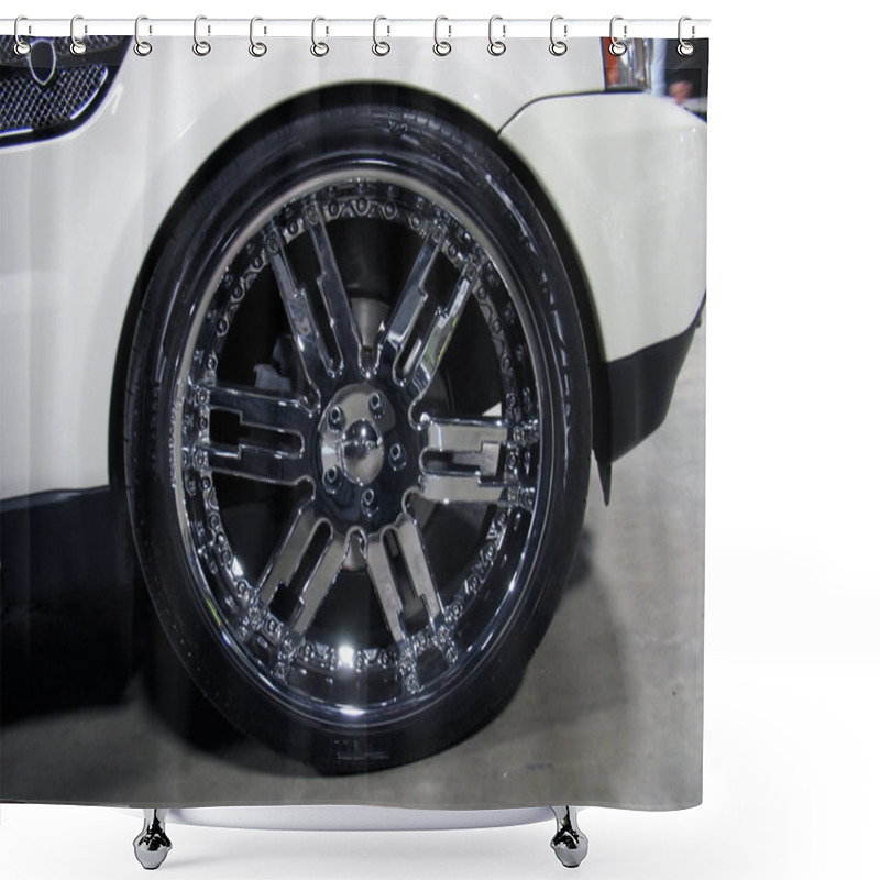 Personality  Bling Bling Rims Shower Curtains