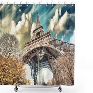 Personality  Wonderful Street View Of Eiffel Tower And Winter Vegetation - Paris Shower Curtains
