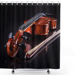 Personality  Vintage Violin Shower Curtains