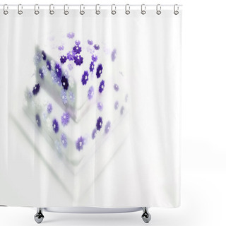 Personality  Wedding Cake - Levander Flowers Shower Curtains