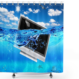 Personality  Design Of TV In Sea Shower Curtains