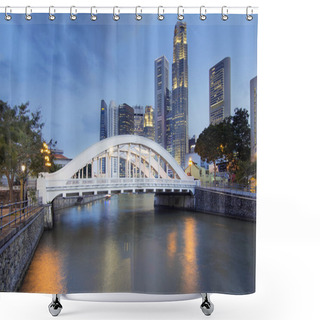 Personality  Singapore Skyline By Elgin Bridge Along River Shower Curtains