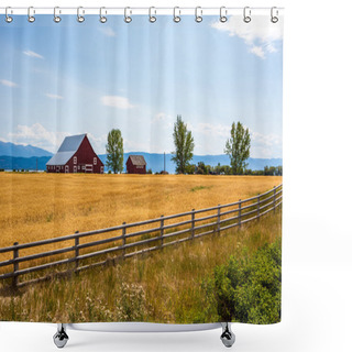 Personality  Wheat Field With A Farmhouse Shower Curtains