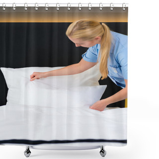 Personality  Service In Hotel, Maid Puts Clean Sheets On Bed Shower Curtains