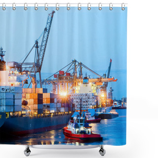 Personality  Busy Seaport Shower Curtains