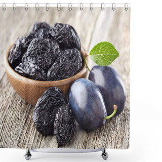 Personality  Plum With Prunes Shower Curtains