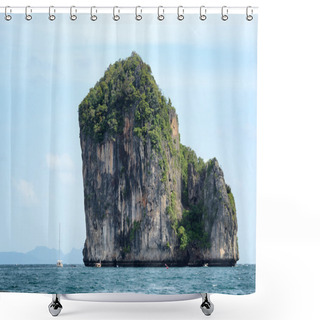Personality  The Steep Cliffs And Natural Beauty Shower Curtains
