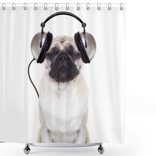 Personality  Dog Music Shower Curtains