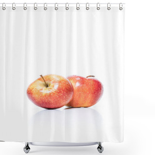 Personality  Close Up View Of Ripe Apples Isolated On White Shower Curtains
