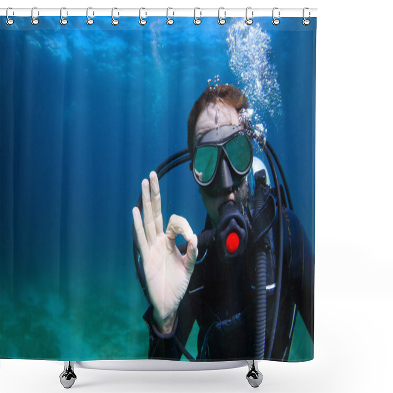 Personality  Diver Shower Curtains