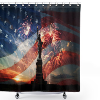 Personality  Independence Day. Liberty Enlightening The World Shower Curtains