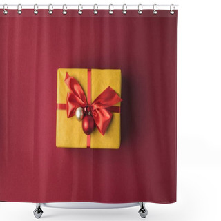 Personality  Christmas Gift With Ribbon Shower Curtains