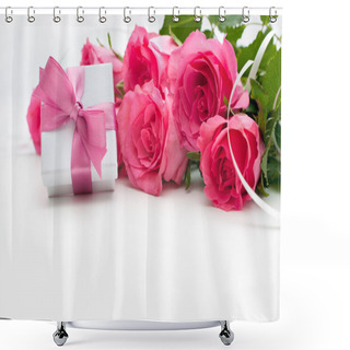 Personality  Bouquet Of Roses And Gift Box Shower Curtains