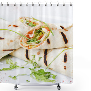 Personality  Tortilla Wrap Cut In Half Shower Curtains