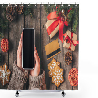 Personality  Cropped View Of Woman Holding Smartphone With Blank Screen On Wooden Background With Credit Card And Christmas Gifts Shower Curtains