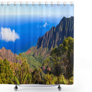 Personality  Kalalau Valley Panorama Shower Curtains