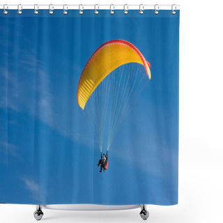 Personality  Paraglider Shower Curtains