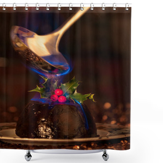 Personality  Flaming Christmas Pudding Shower Curtains