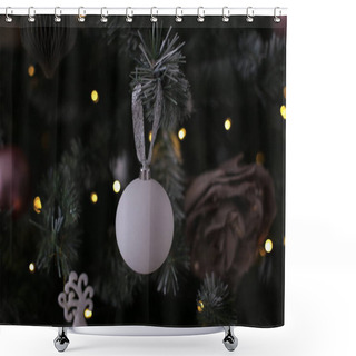 Personality  Christmas Decoration Shiny Toy Decorates The New Year Tree Shower Curtains