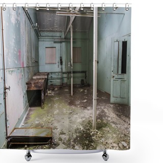 Personality  Old Abandoned Building Shower Curtains