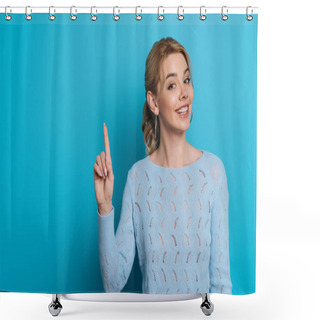 Personality  Beautiful Girl Smiling At Camera While Showing Idea Sign On Blue Background Shower Curtains