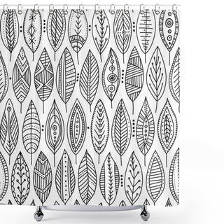 Personality  Vector Seamless Pattern With Ornamental Leaves Shower Curtains