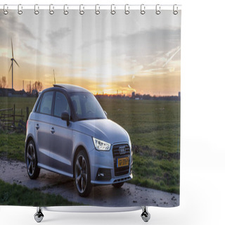 Personality  Audi A1 Sportback S-line T Shower Curtains