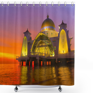 Personality  Floating Mosque Shower Curtains
