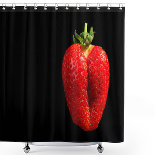 Personality  Close Up Of A Funny Shaped, Ripe And Juicy Strawberry Fruit, Looking Like A Female Butt, On A Black Background Shower Curtains