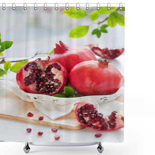Personality  Pomegranates Shower Curtains