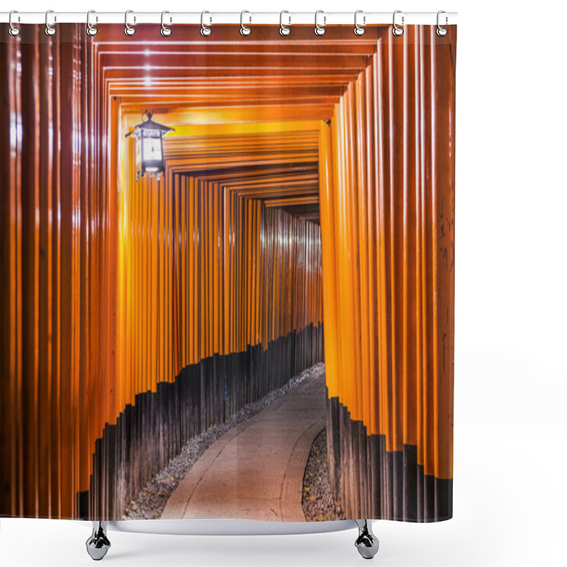 Personality  Fushimi Inari Taisha shower curtains