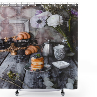 Personality  Breakfast Shower Curtains