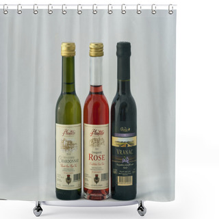 Personality  Montenegro Wines Set Shower Curtains