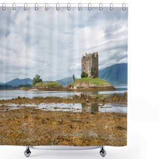 Personality  SCOTLAND CASTLE Shower Curtains