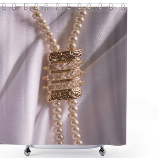 Personality  Beautiful Pearl Jewelry Shower Curtains