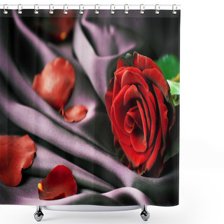 Personality  Red Rose And Silk Shower Curtains