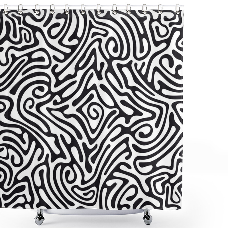 Personality  Labyrinth, Abstract Seamless Pattern Shower Curtains