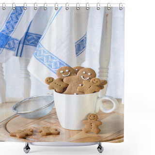 Personality  Gingerbread Biscuits Shower Curtains