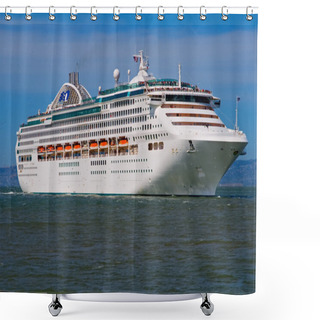 Personality  Luxury White Cruise Ship Shower Curtains